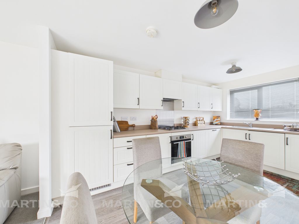 Property photo 1 of 18 Cam02406G0-Pr0547-Still013