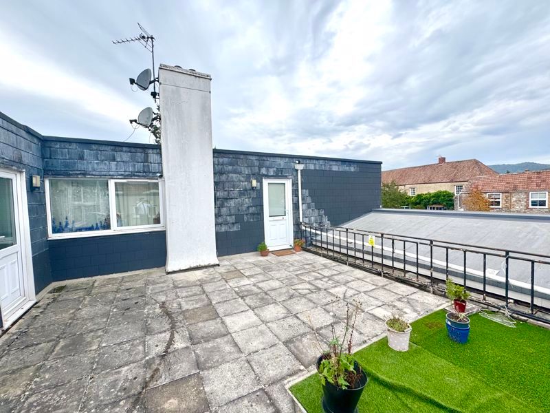 Property photo 1 of 8 Photo 1