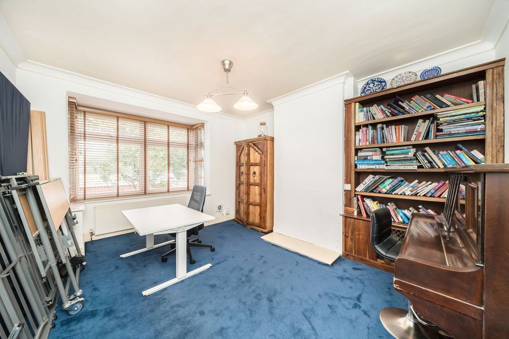 Property photo 2 of 7