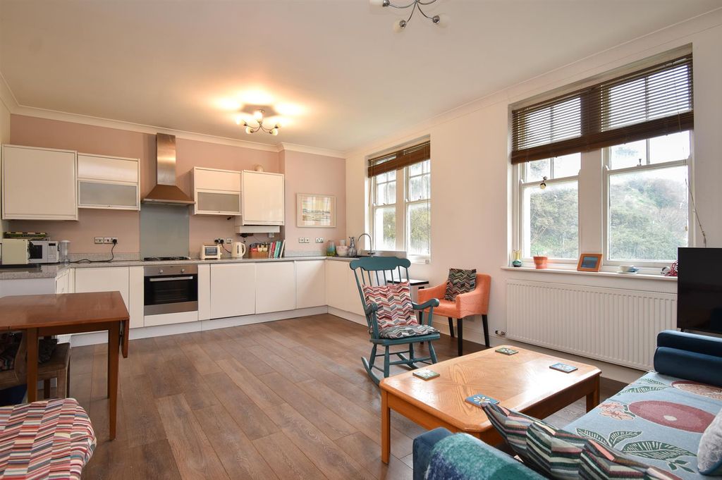 Property photo 1 of 17 Open Plan Living Space