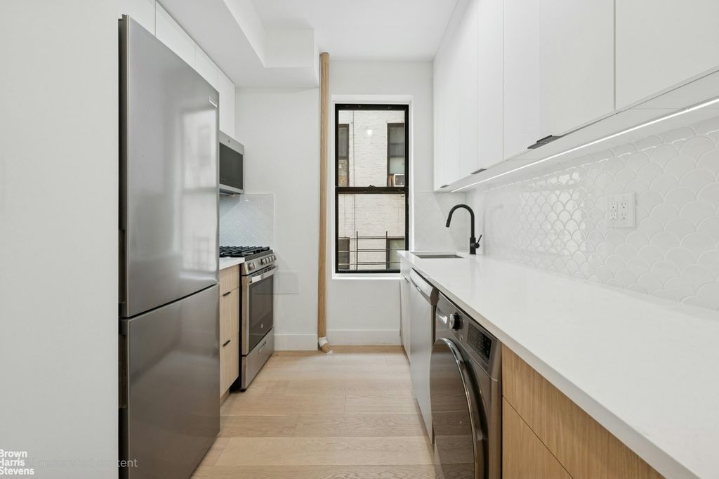 Property photo 3 of 12 <Alttext/>