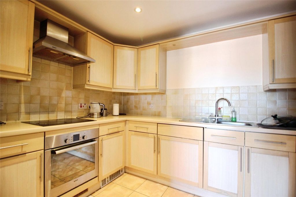 Property photo 3 of 7 Picture No. 09