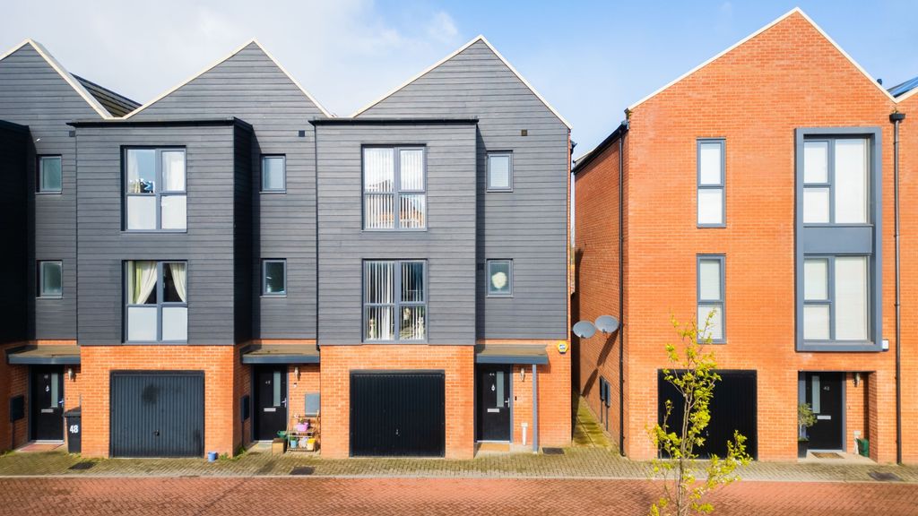 Property photo 1 of 19 4849562