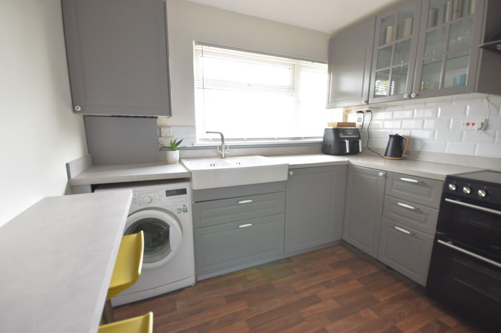 Property photo 3 of 11 Picture No. 18