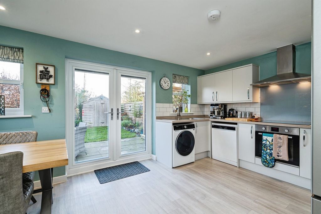 Property photo 3 of 22