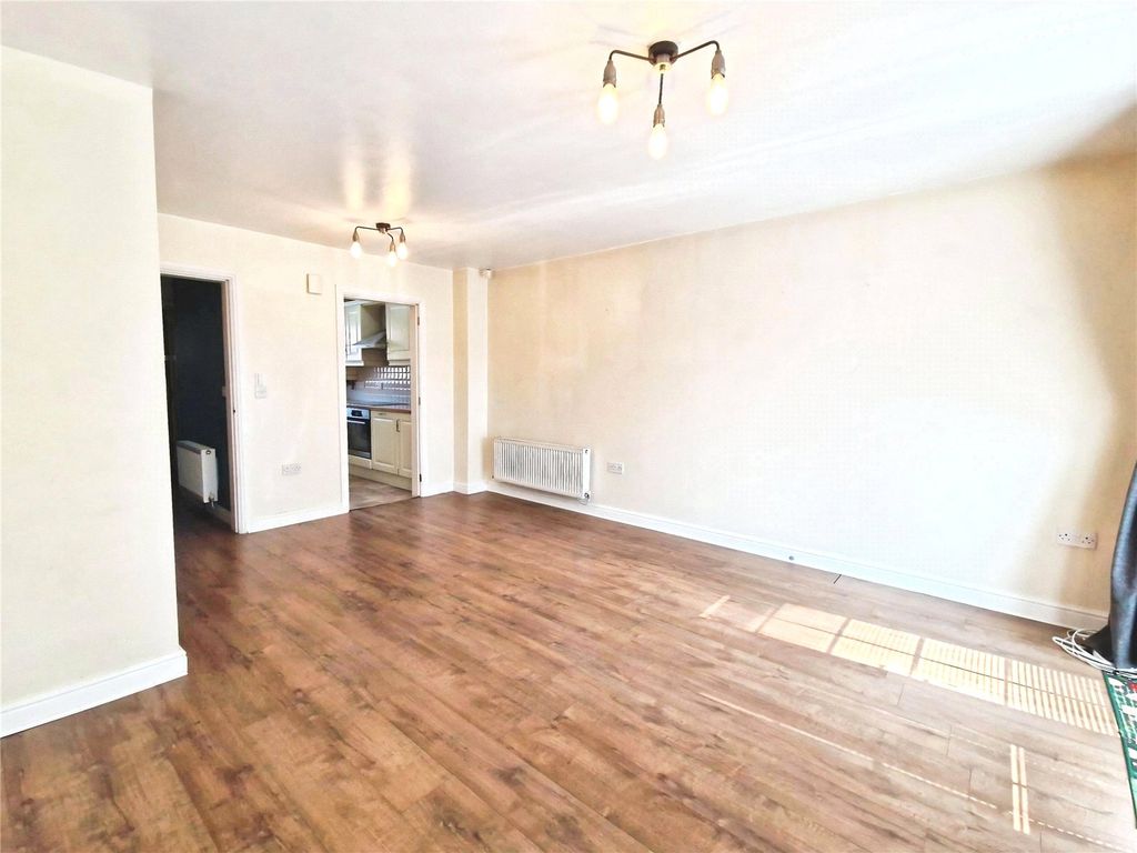 Property photo 2 of 13 Picture No. 28