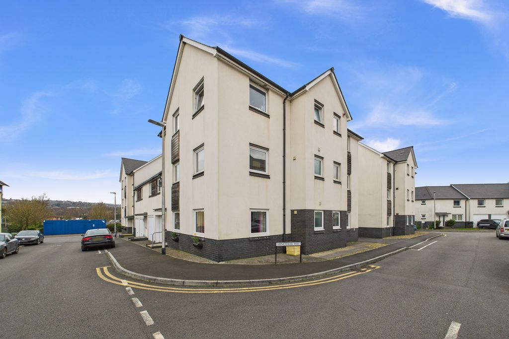 Property photo 1 of 16 Cam05134G0-Pr0013-Still037