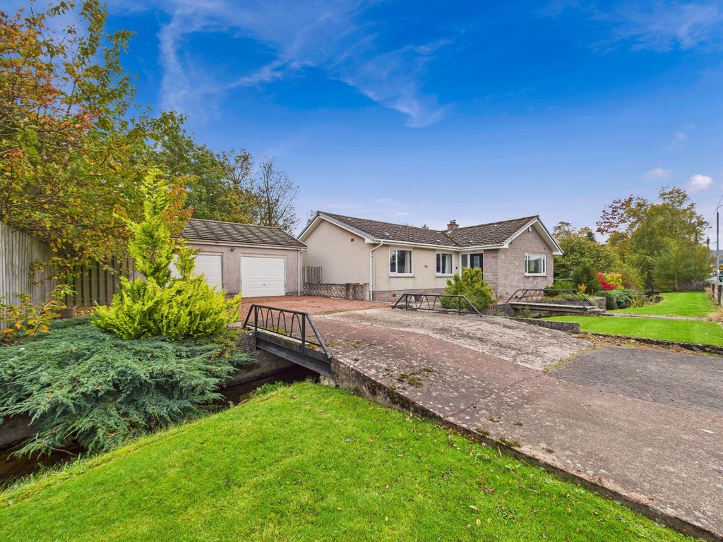 Property photo 1 of 19 Front