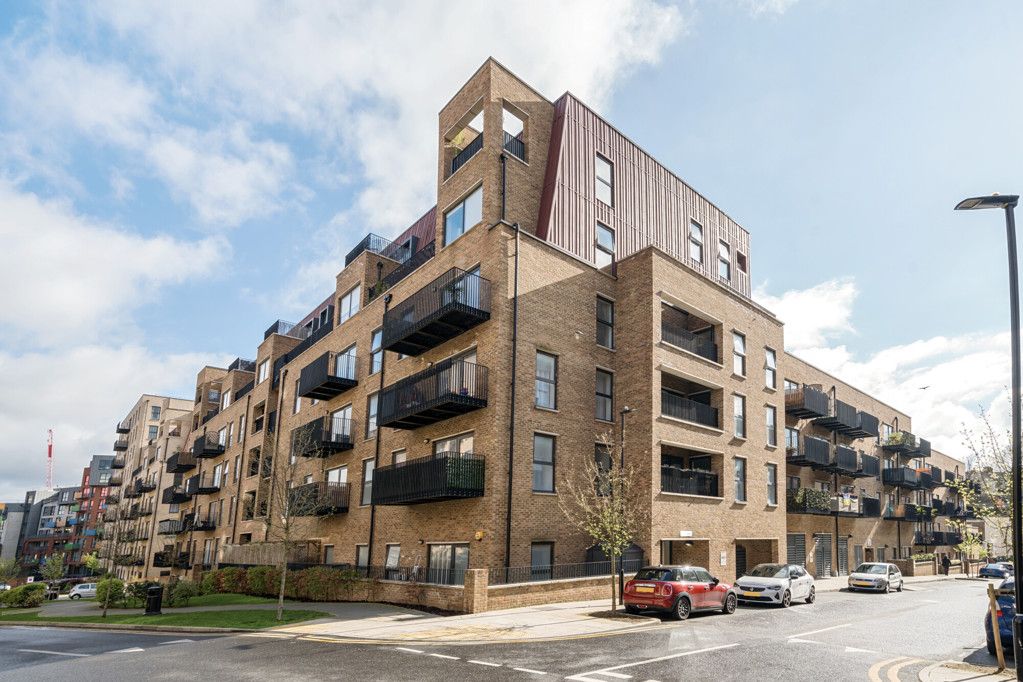 Property photo 1 of 20 External