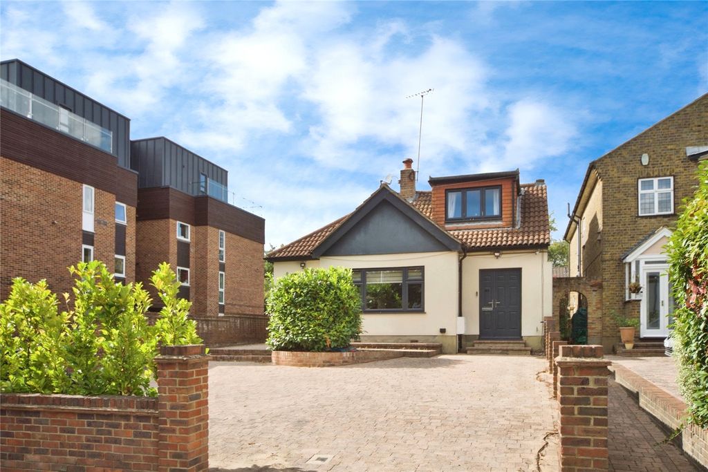 Property photo 1 of 27 Picture No. 33