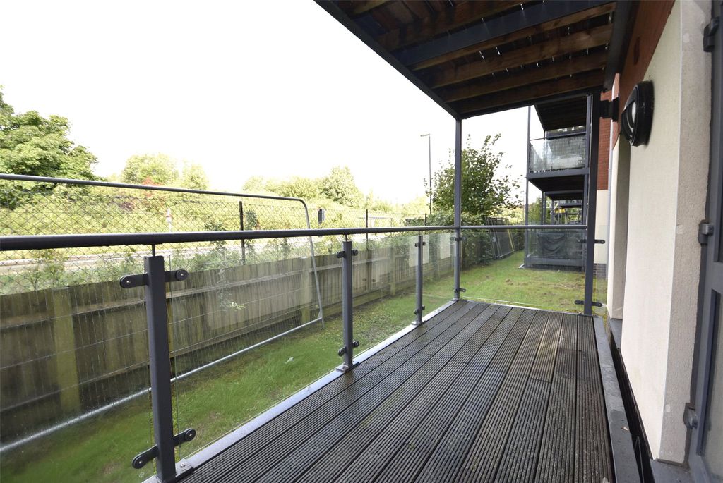 Property photo 1 of 9 Balcony