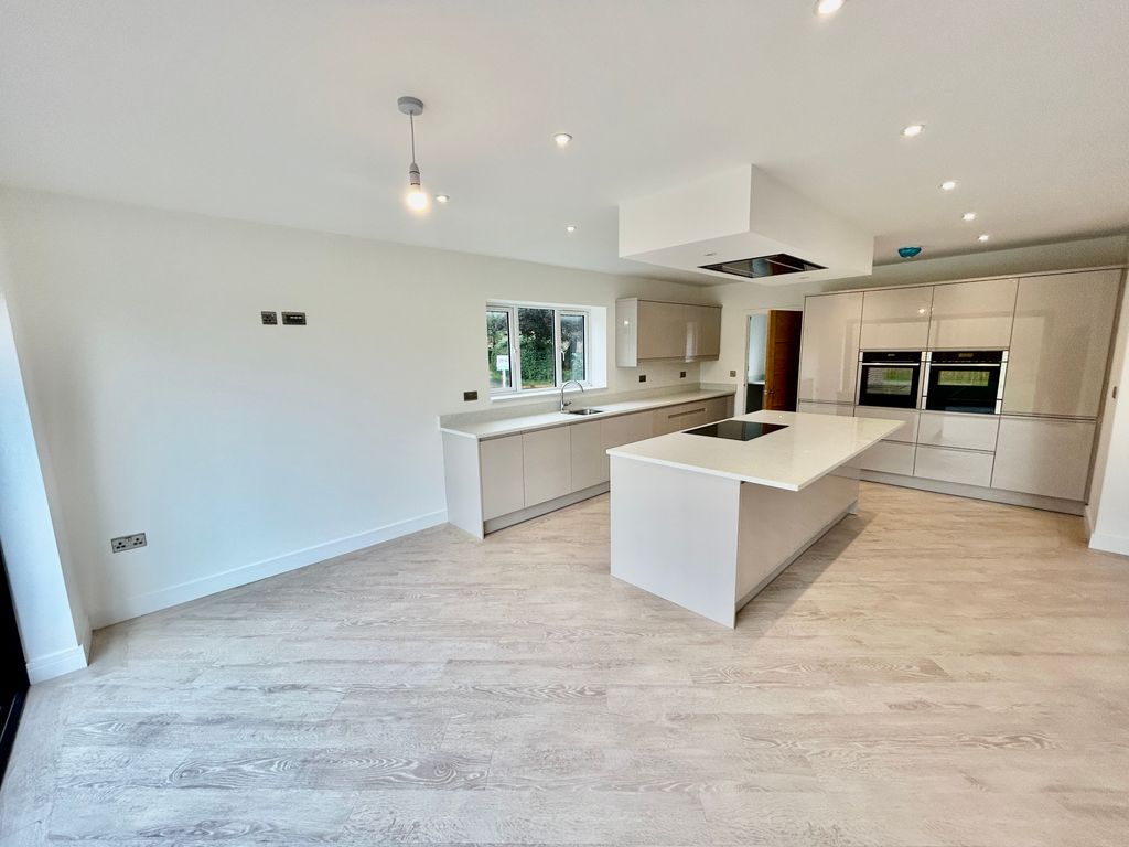 Additional image 7 of 5 bed detached house to rentPoplar Close, Longford, Market Drayton TF9
