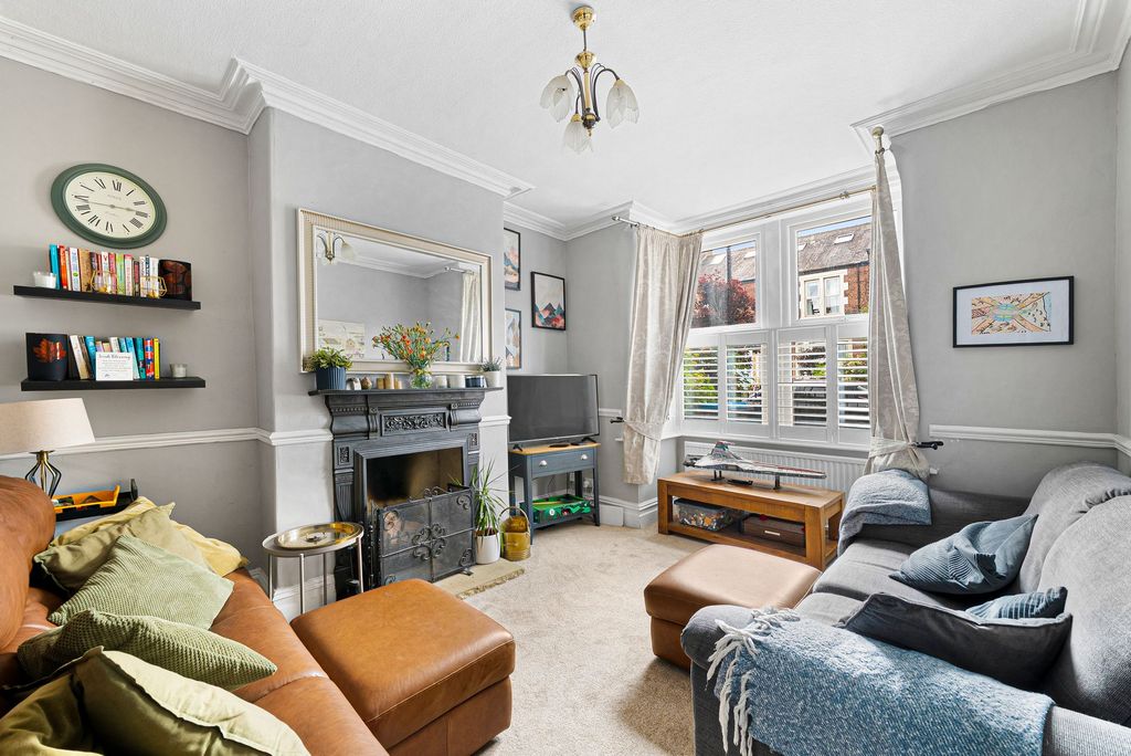 Property photo 2 of 15