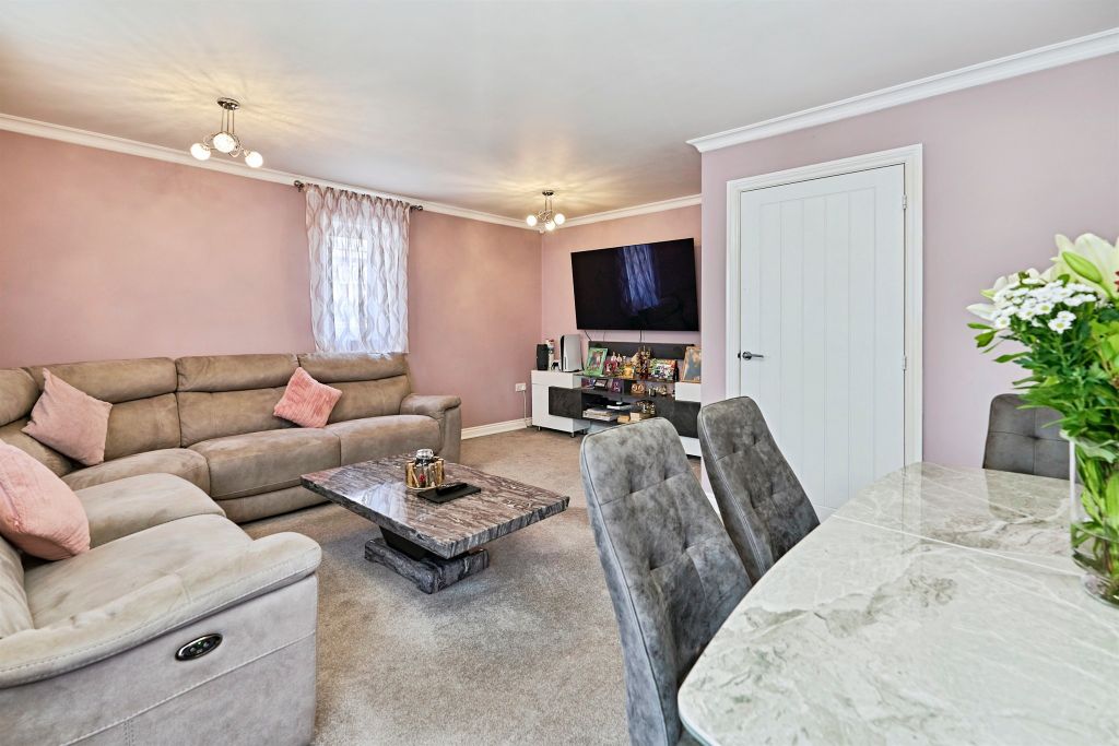 Property photo 3 of 21