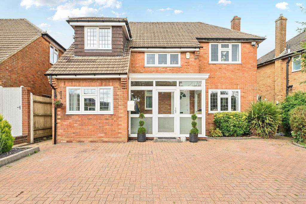 Property photo 1 of 12
