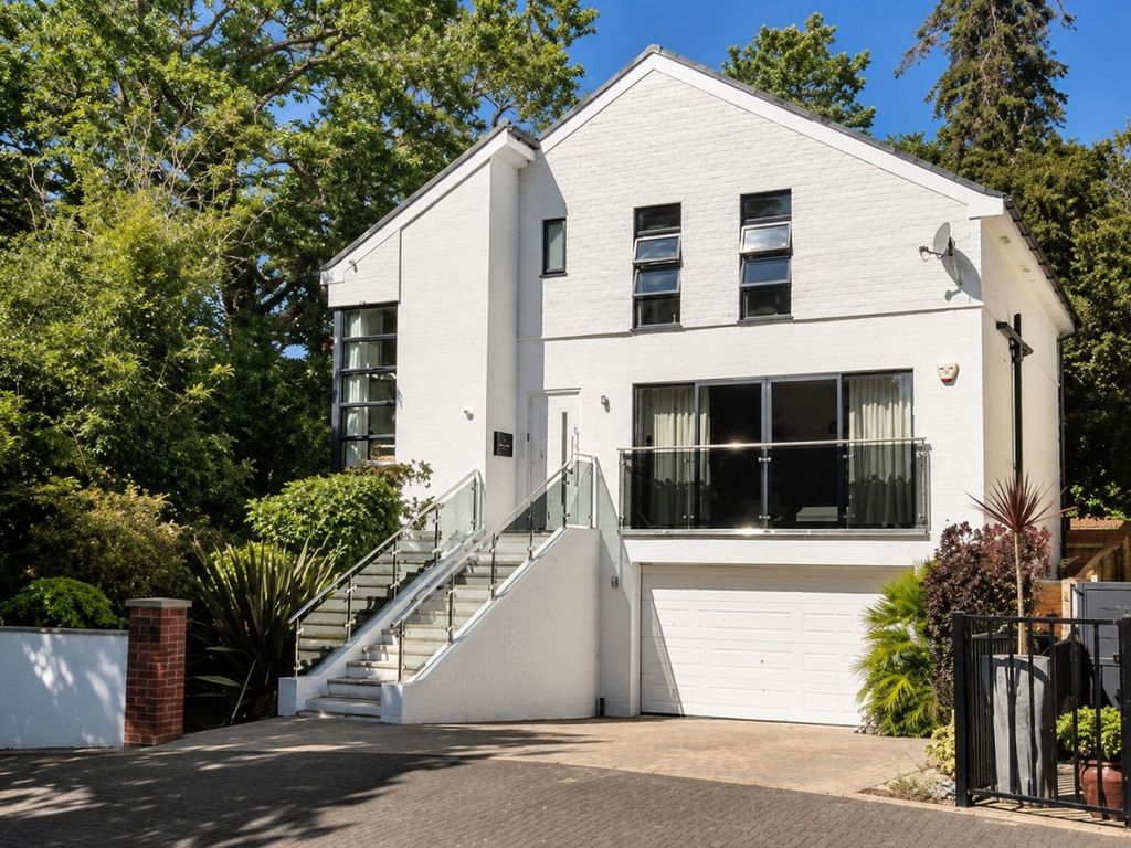 Property photo 1 of 30