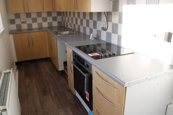 Property photo 3 of 14 Kitchen