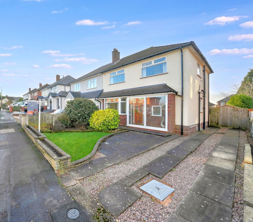 Property photo 2 of 30