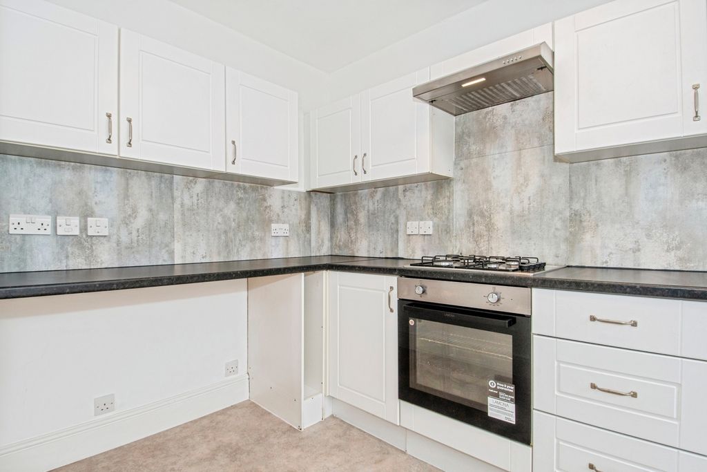 Property photo 2 of 11 Photo