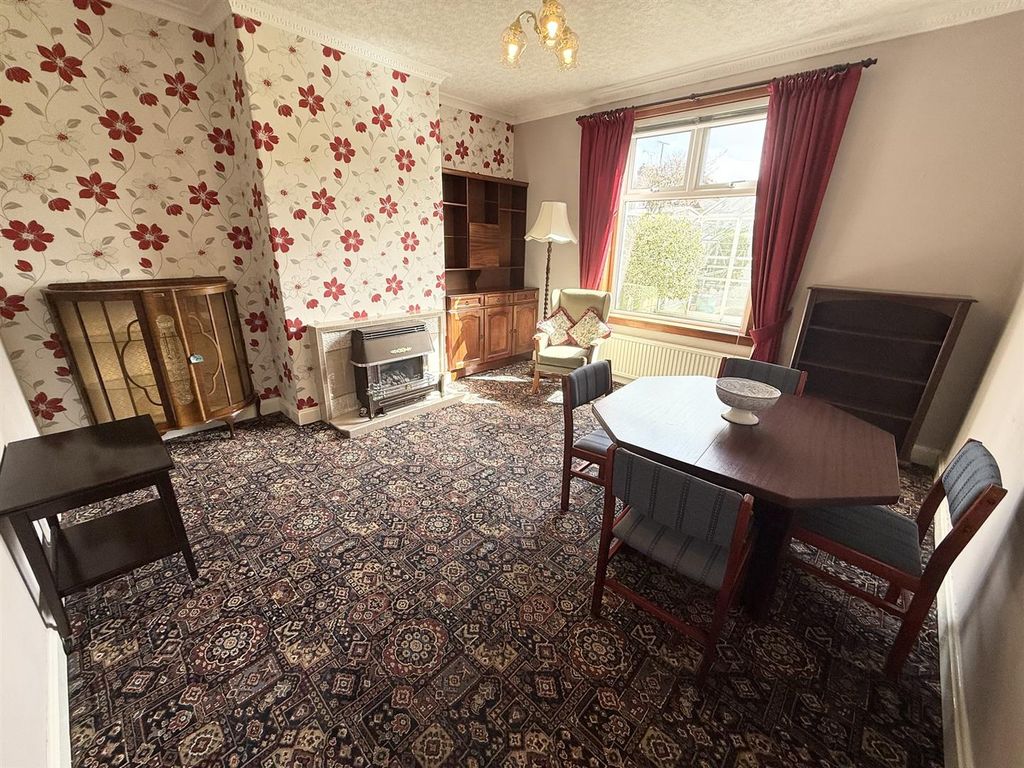 Property photo 2 of 33 Dining.1.Jpeg