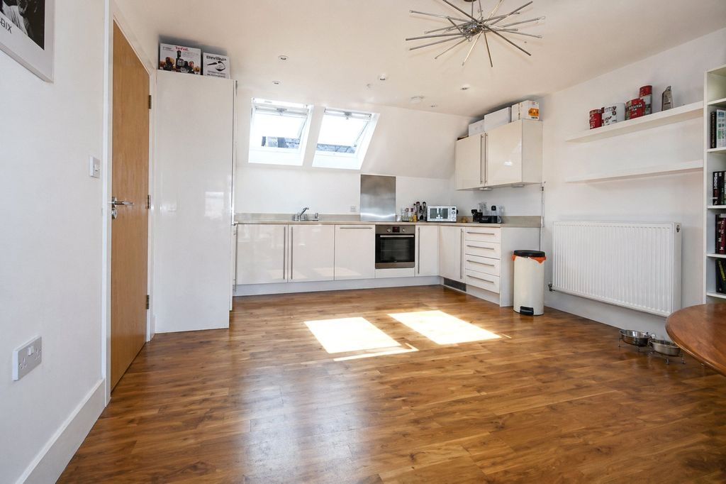 Property photo 3 of 7 Picture No. 16