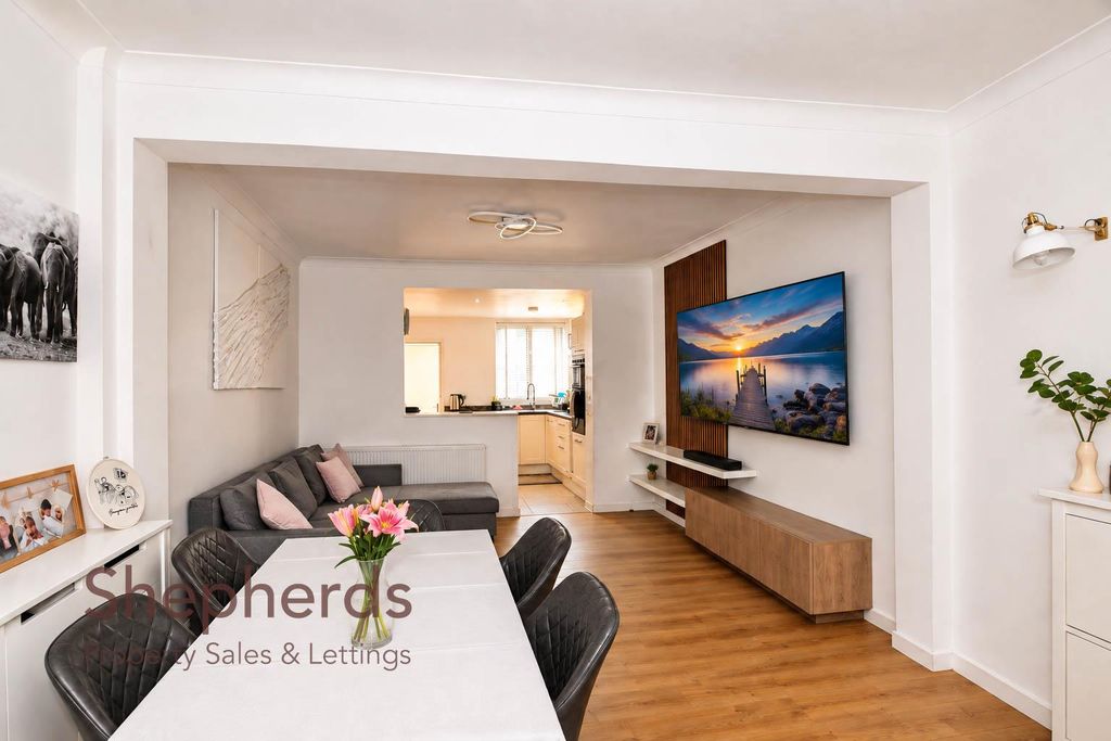 Property photo 3 of 13 4dc7394B-6Bac-4397-Bfa9-31F0Ca7Bf6Cb.Jpg