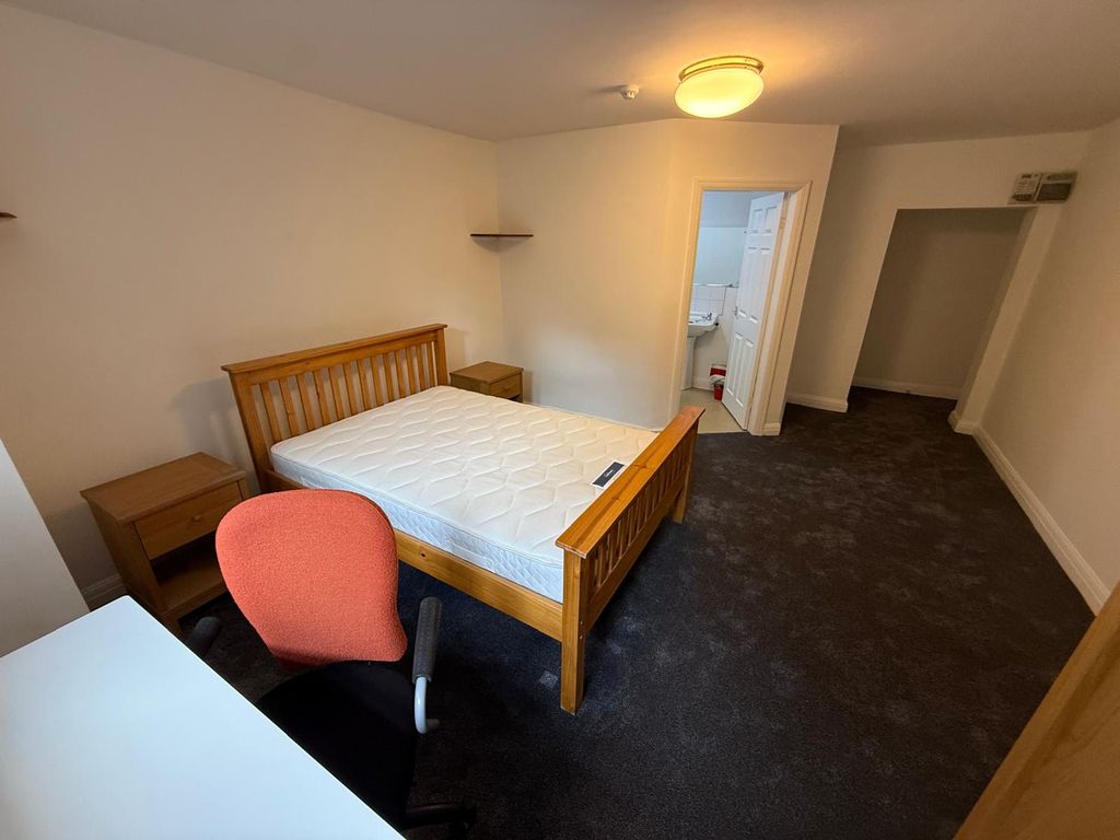 Property photo 2 of 7 P3