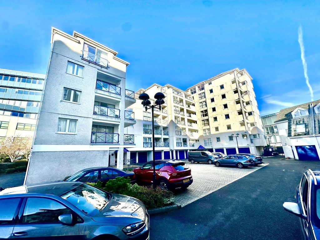 Property photo 1 of 5