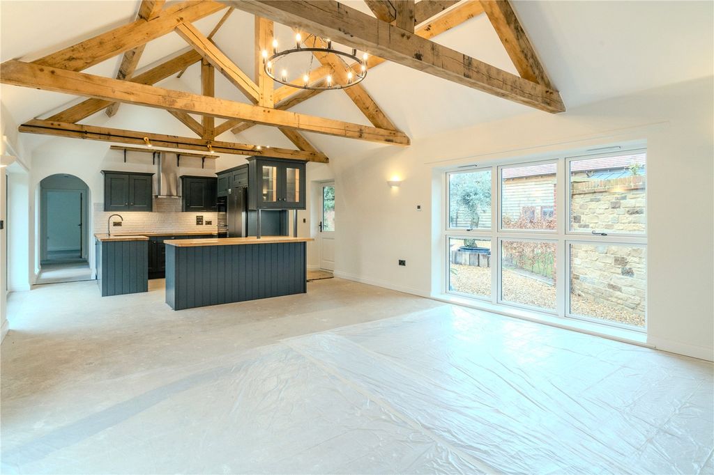 Property photo 3 of 18 Picture No. 28