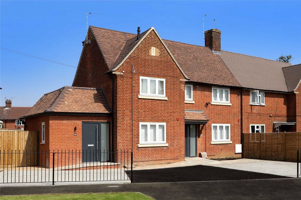 Property photo 1 of 10 Front