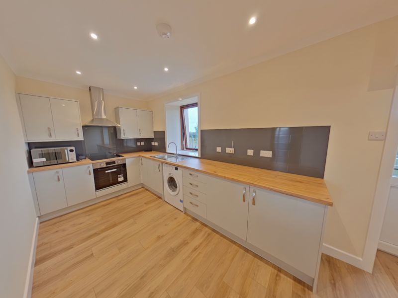 Property photo 1 of 5 Photo 3