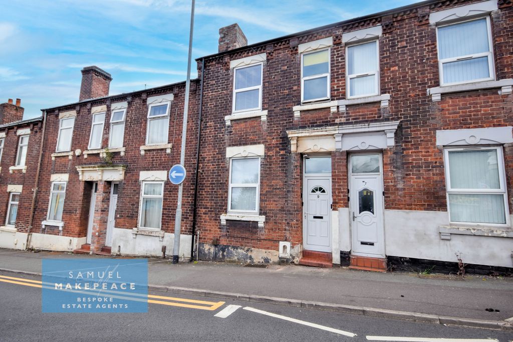 Property photo 1 of 12 Practical Three Bedroom Terraced Property - An Excellent Ready-Made Investment Opportunity