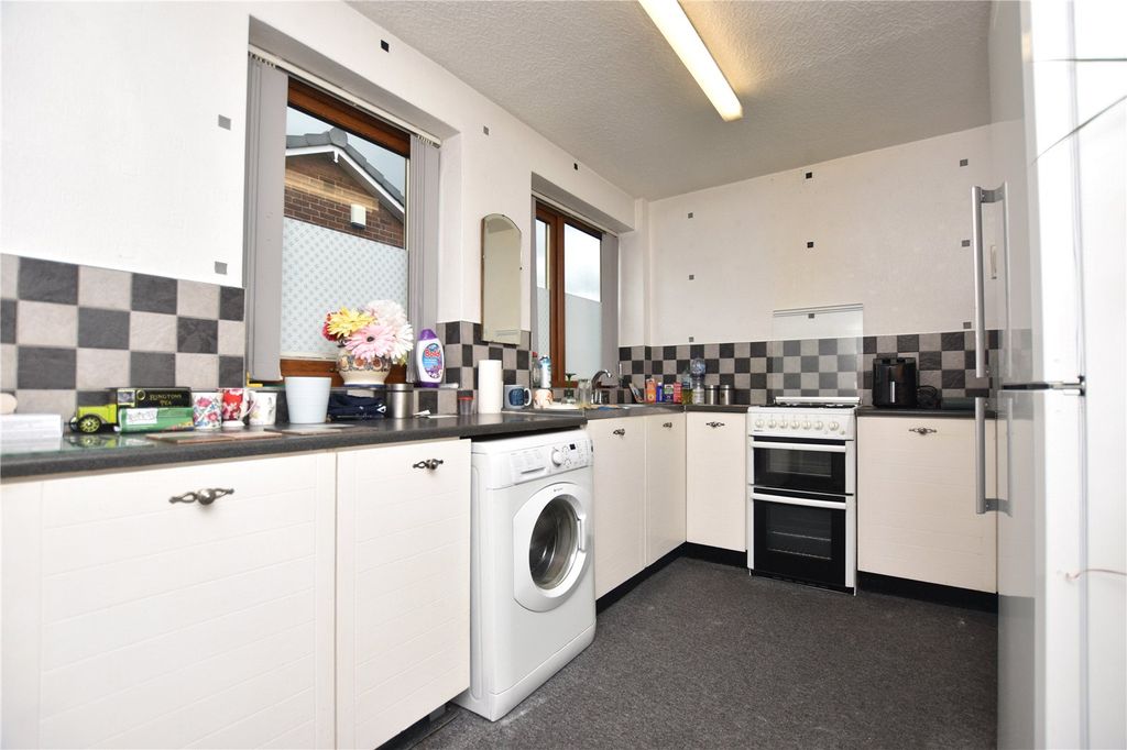 Property photo 3 of 11 Picture No. 06