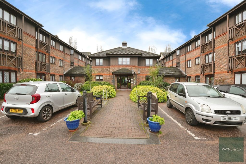 Property photo 1 of 14