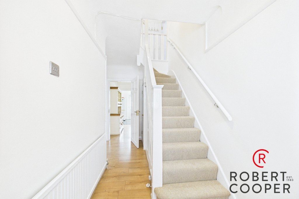 Property photo 3 of 22 Picture No. 02
