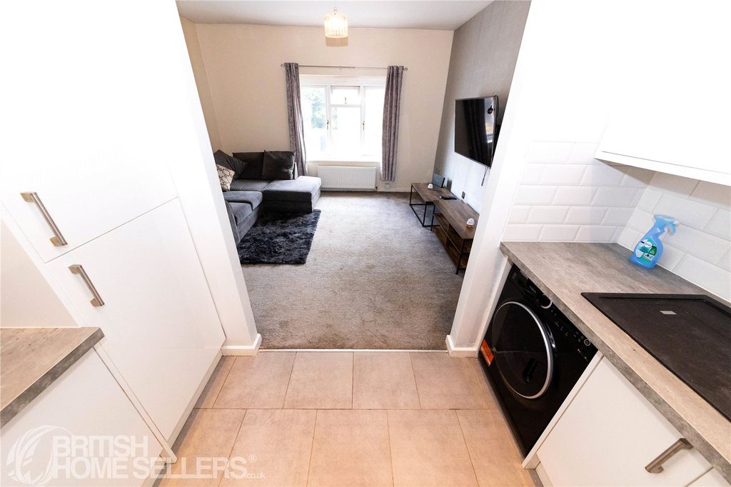 Property photo 3 of 12 Picture No. 30
