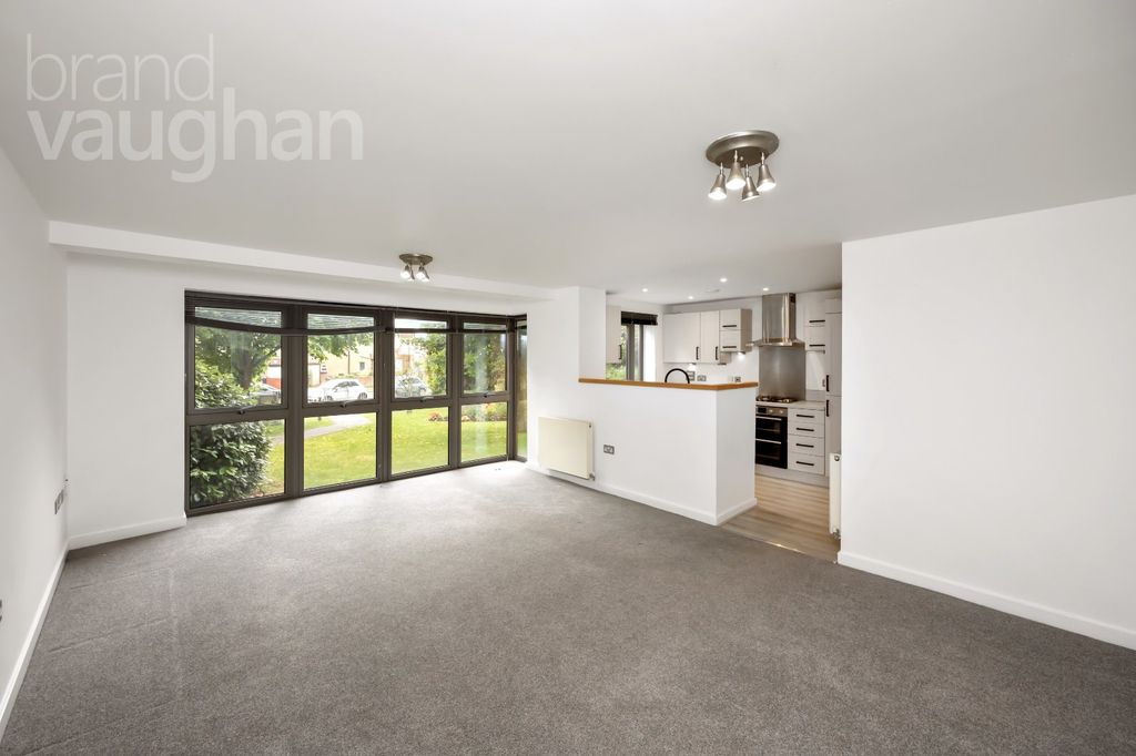 Property photo 3 of 22 Picture No. 04