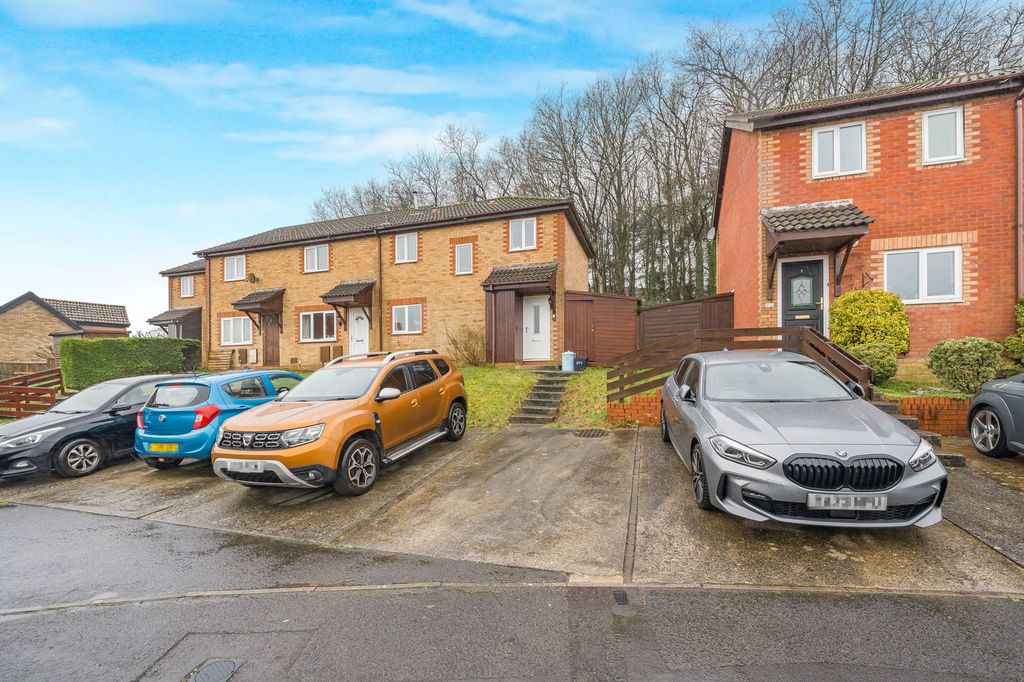 Property photo 1 of 18