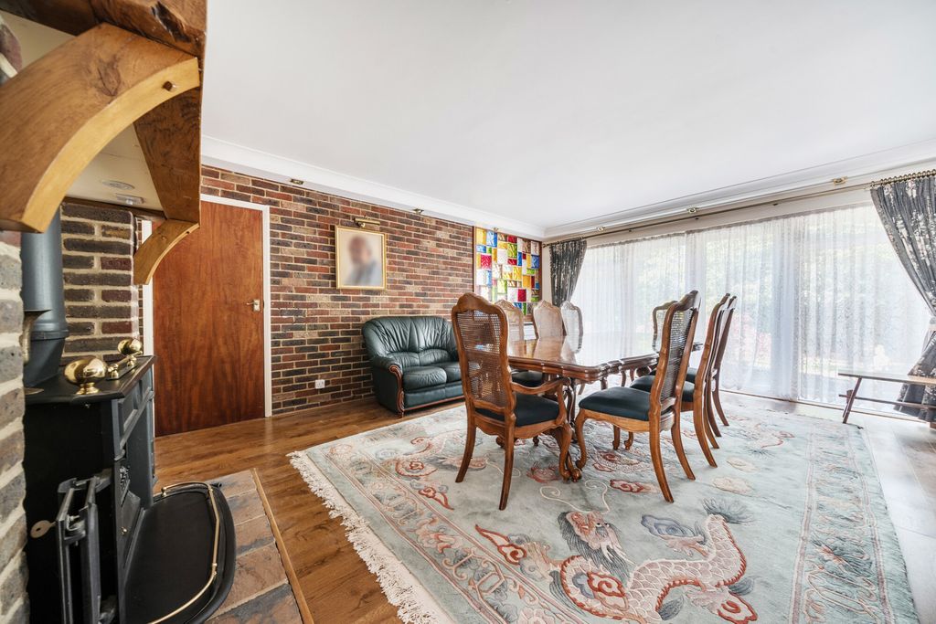 Property photo 3 of 23 Dining Room