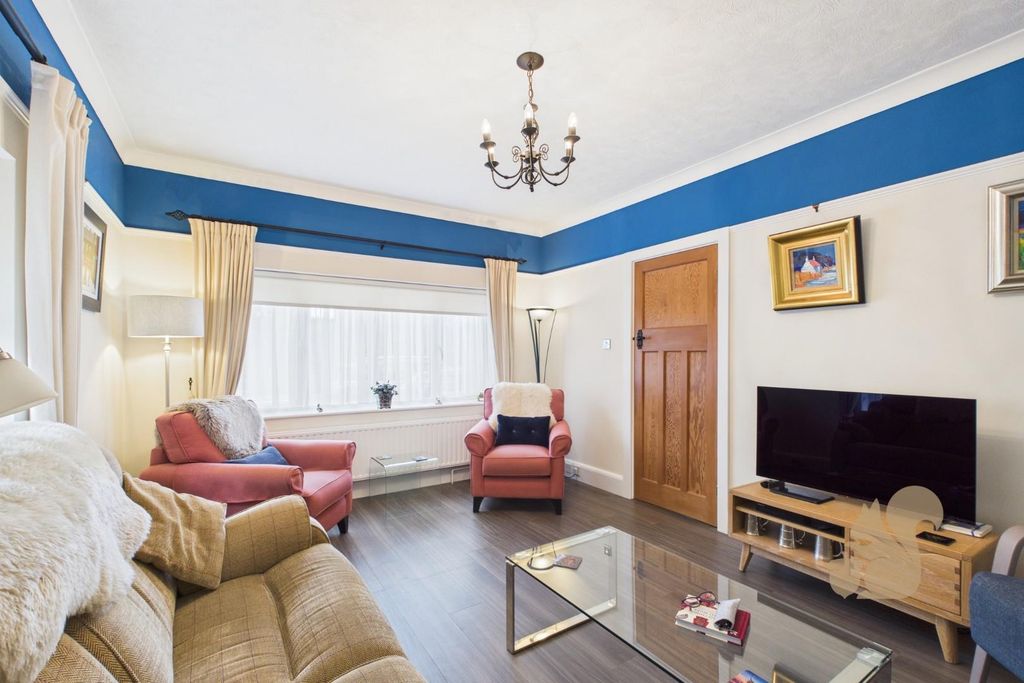 Property photo 2 of 32 Cam01659G0-Pr0620-Still024.Jpg