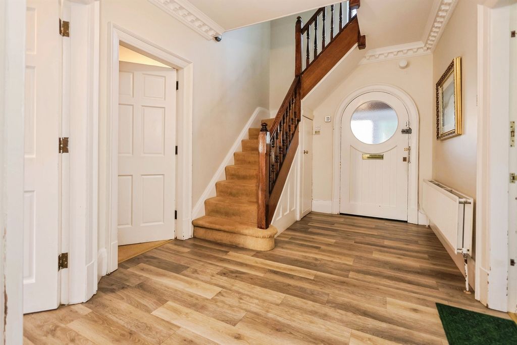 Additional image 5 of 6 bed detached house for saleLordswood Road, Birmingham B17