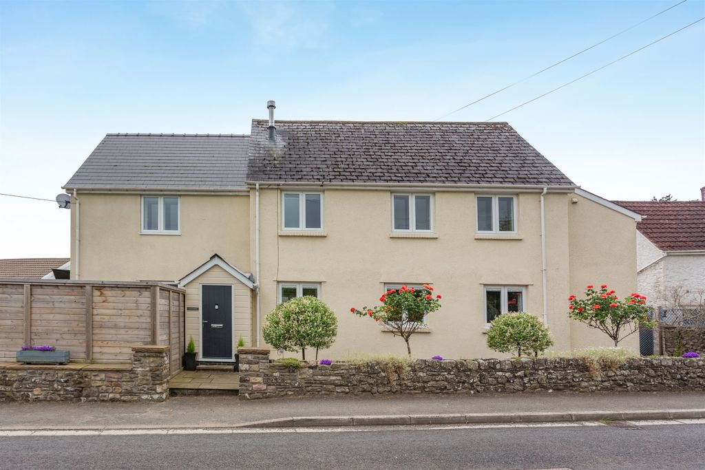 Property photo 1 of 37