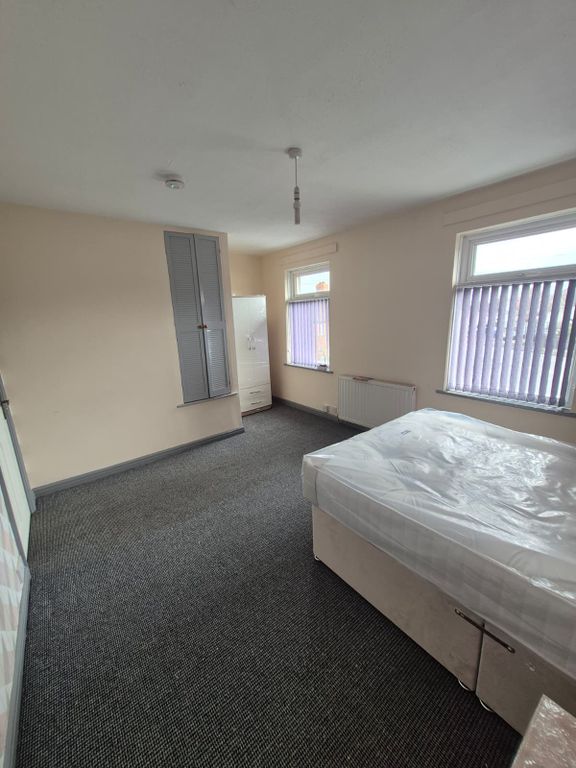 Property photo 3 of 3