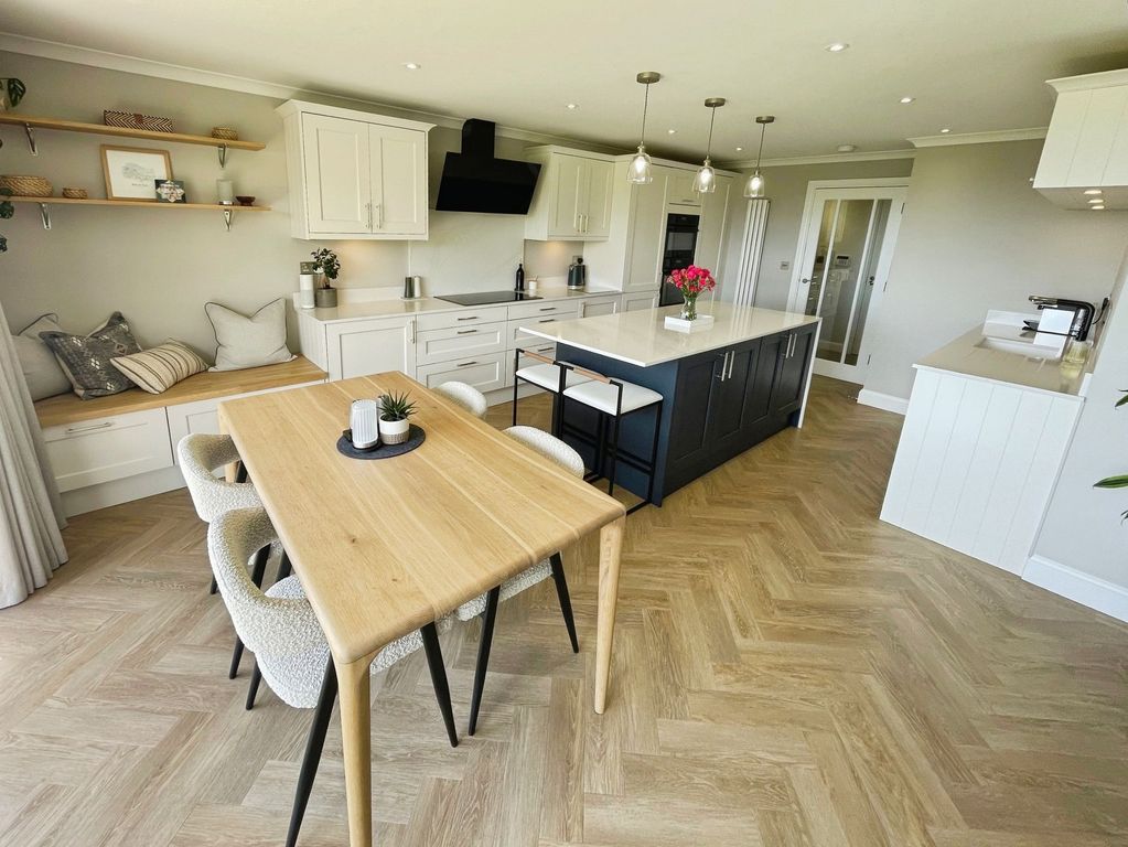 Additional image 3 of 2 bed flat for saleMain Road, Ogmore-By-Sea CF32