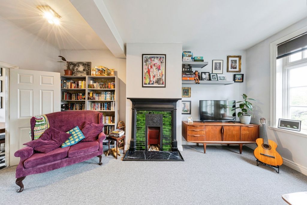 Property photo 1 of 20 Pbox-Img.Jpg