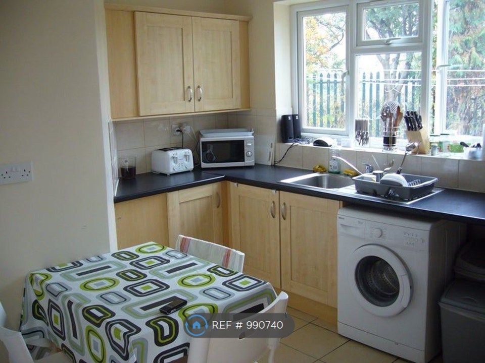 Property photo 2 of 5