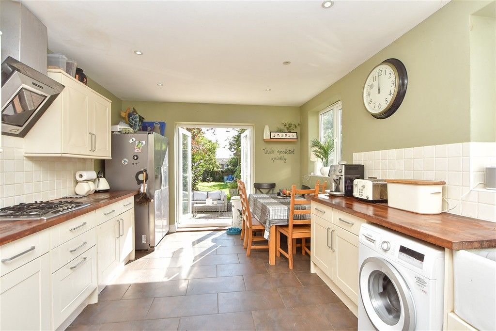 Property photo 3 of 12 Kitchen/ Breakfast Room