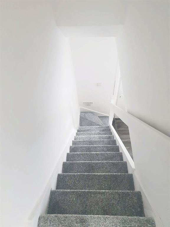 Property photo 1 of 18 3851.Png