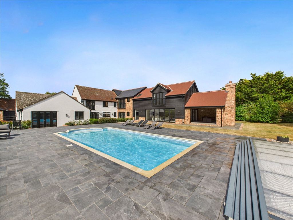 Property photo 3 of 66 Pool Terrace