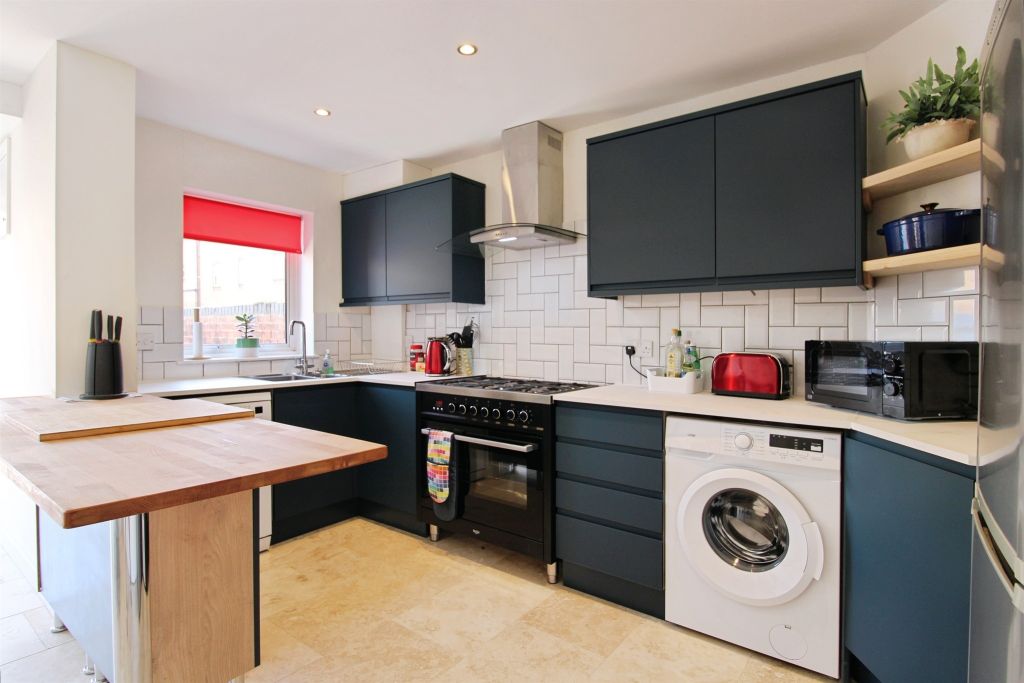 Property photo 3 of 24